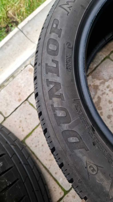Anvelope iarna 215 55 R 18 Dunlop