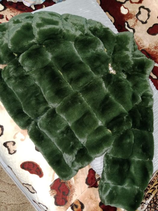 Продам эко шубу.