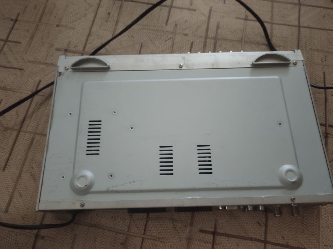 Продаю Dv3 рабочий