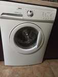 Продавам пералня Zanussi ZWG 680 K за части