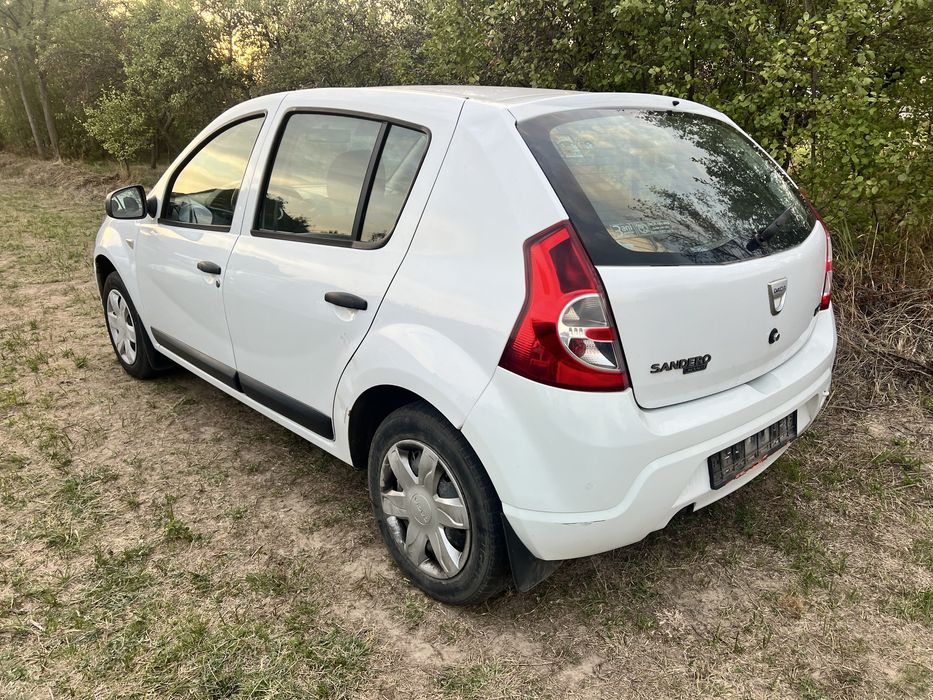 Vand piese Dacia Sandero 1.4 Mpi 2009