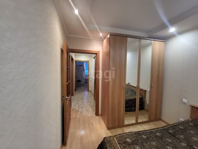 3 комн.квартиру,  8 мкр, 1/9