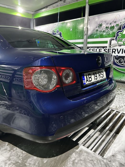 VW Jetta 2007 – 2.0 TDI BMM 2600€