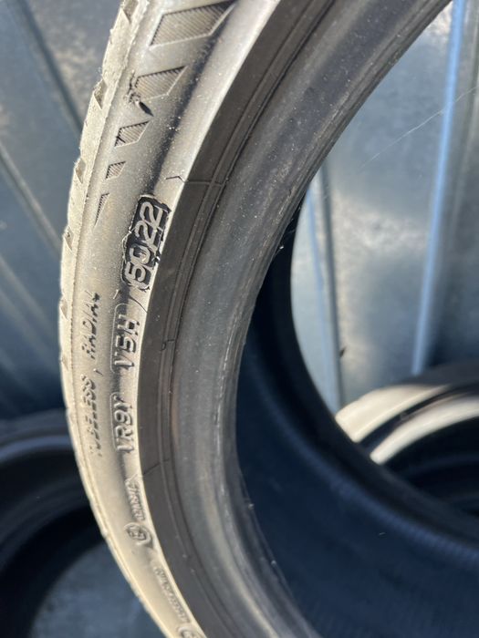 Set anvelope m+s 235/35R19 Bridgestone!