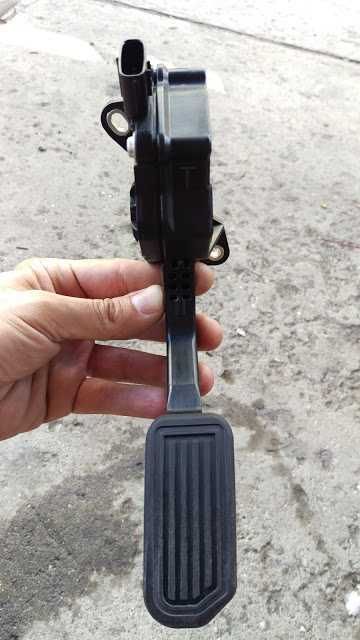 педал за газта(потенциометър) Rav 4