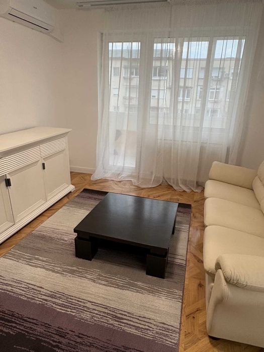 Inchiriez ap. 2 camere situat in zona centrala linistita din Baia Mare