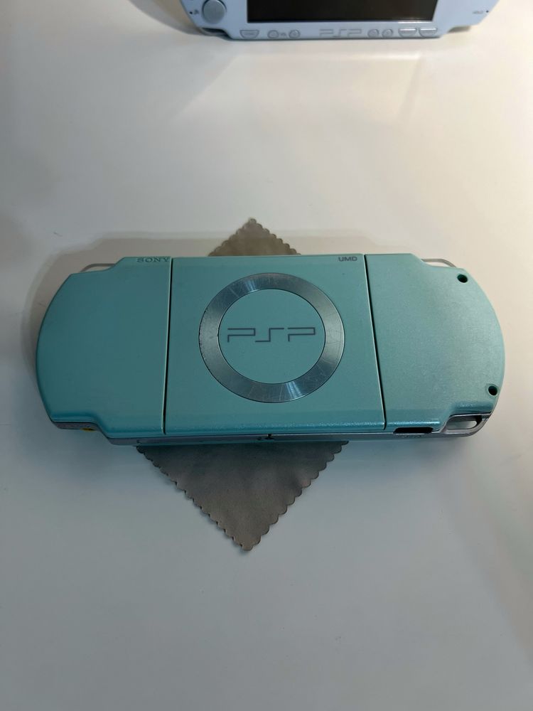 PSP 2000MG Mint Green