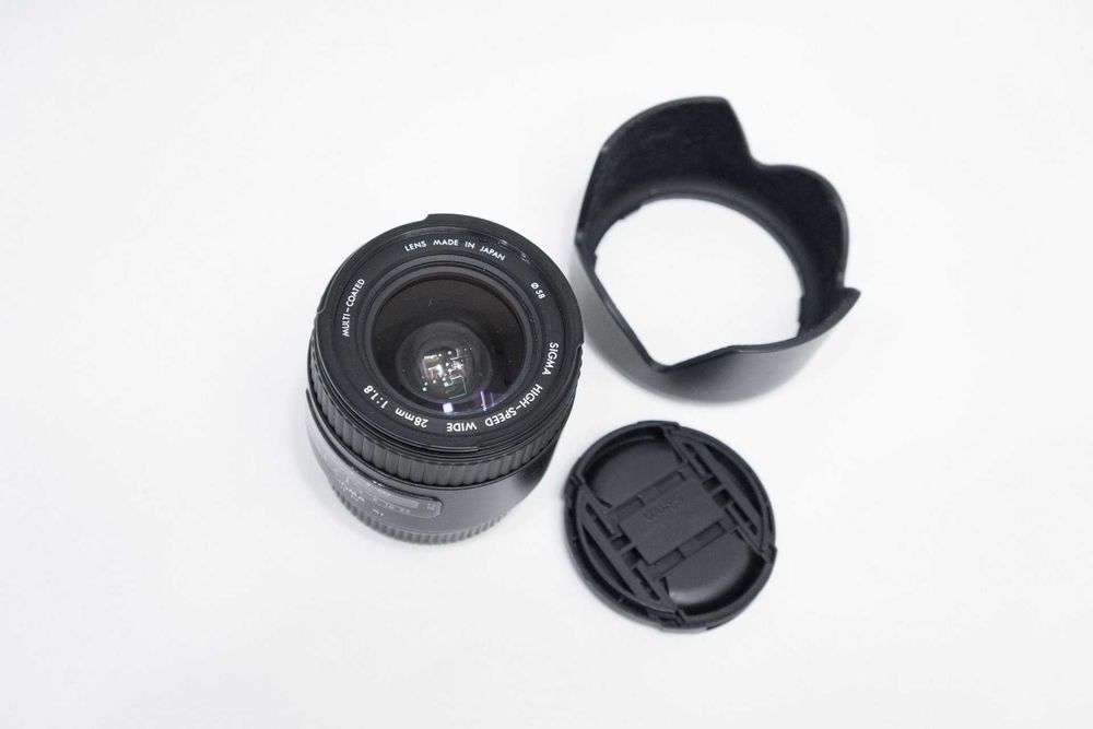 Sony A - Sigma 28mm f1.8 Aspherical обектив