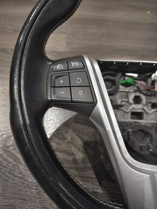 Volan Volvo V60 S60 R Design piele Perforata Conditie Excelenta