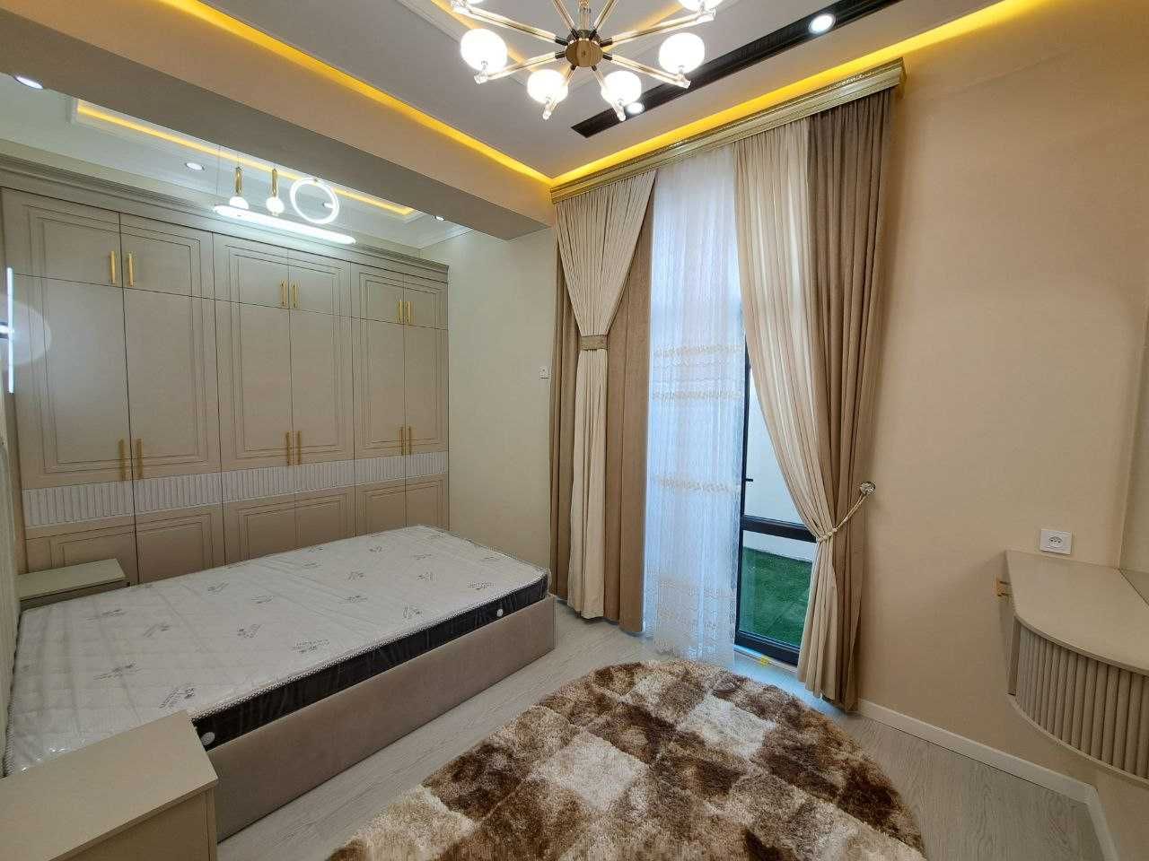 4х комнатная квартира на 8 этаже 78кв/м, в Самарканде