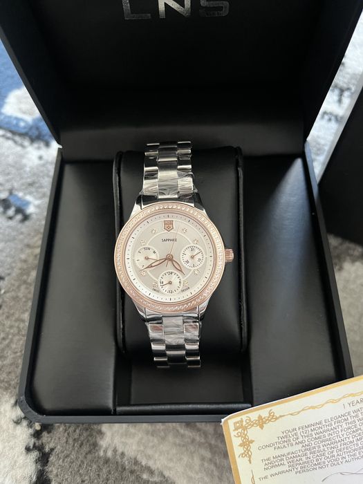 LNS soat sotiladi. Qimmatbaho ayollar soati.