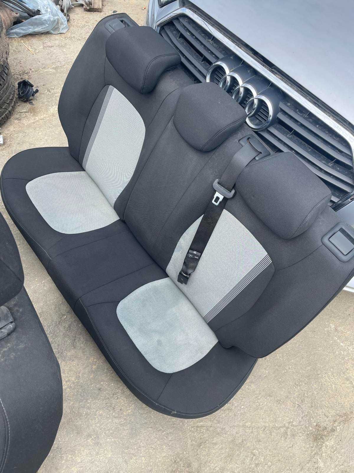 Салон, седалки предни и задни за Hyundai I10 1.0 MPI, 67 кс., 5 ск.