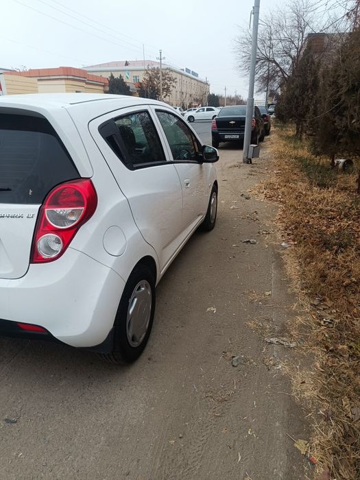 Спарк Оптима плйус машинаси сотилади холати яанги