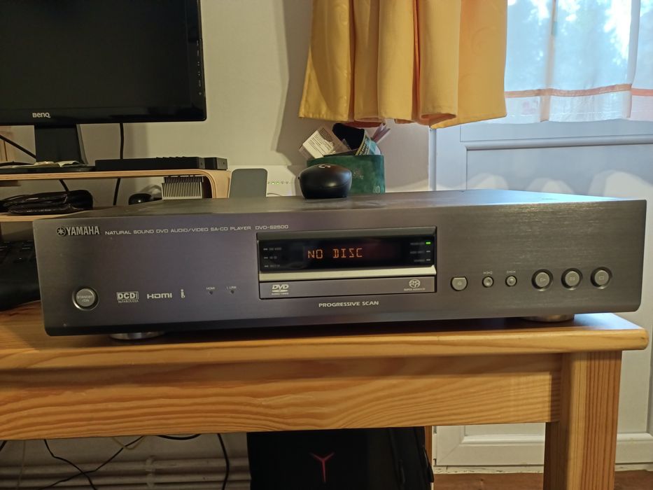 SACD player Yamaha DVD-S2500 - defect
