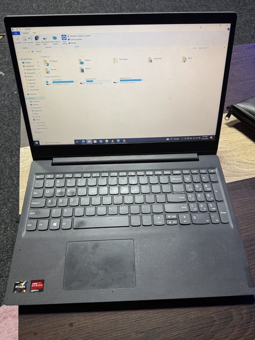 Vand Laptop Lenovo + cooler