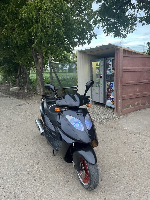 vand sau schimb cu cross scuter daelim 125cc