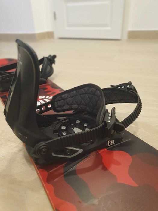 Echipament snowboard