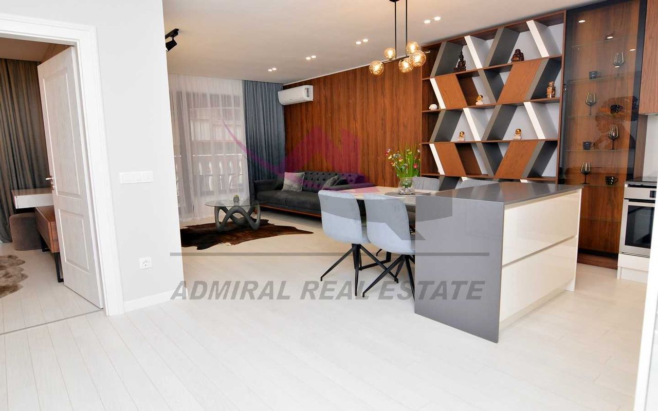 Дава се под наем Двустаен апартамент в Варна, Център - 75 кв.м за 1100 € - Снимка #1