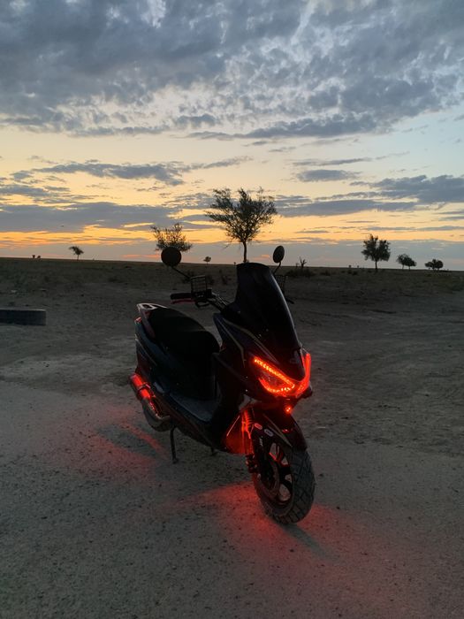 Мопет макси сатылад  жақсы бағасын келісеміз обмен айфонға.