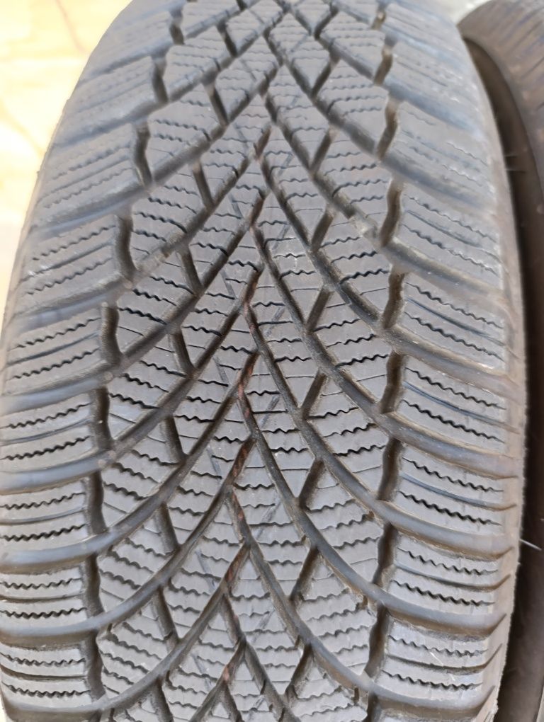 Зимни гуми Bridgestone 175/65/14 dot 2022