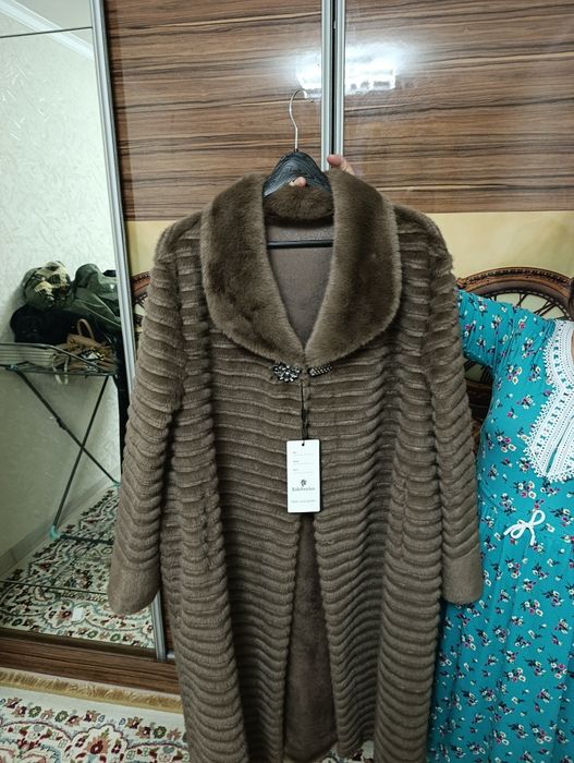 меховая пальто новая