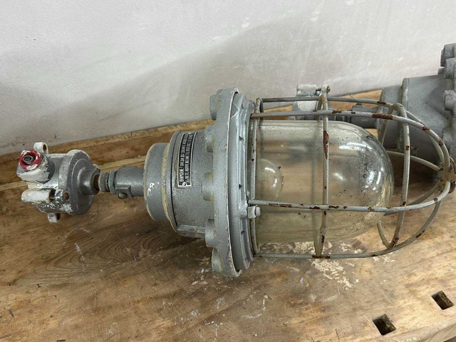 Соц Взривозащитена Индустриална Лампа