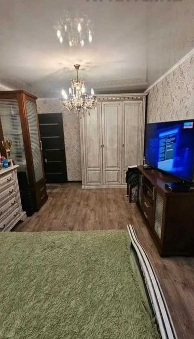 2-х комнатная квартира в центре города ЛЕНИНГРАДКА