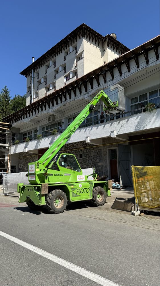 Inchiriez Manitou Incarcator telescopic rotativ Macara / Nacela