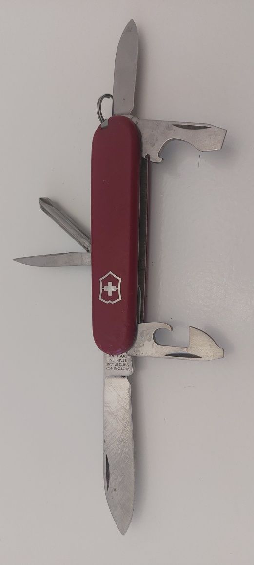 Briceag drumetie Victorinox Piaget