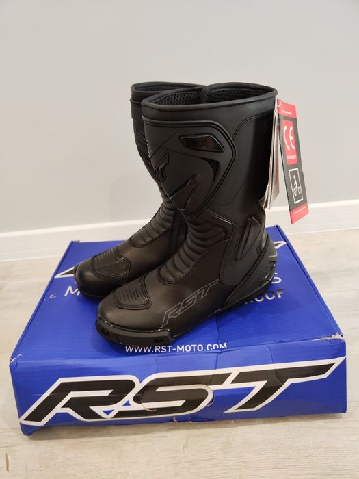Ботуши RST waterproof номер 42