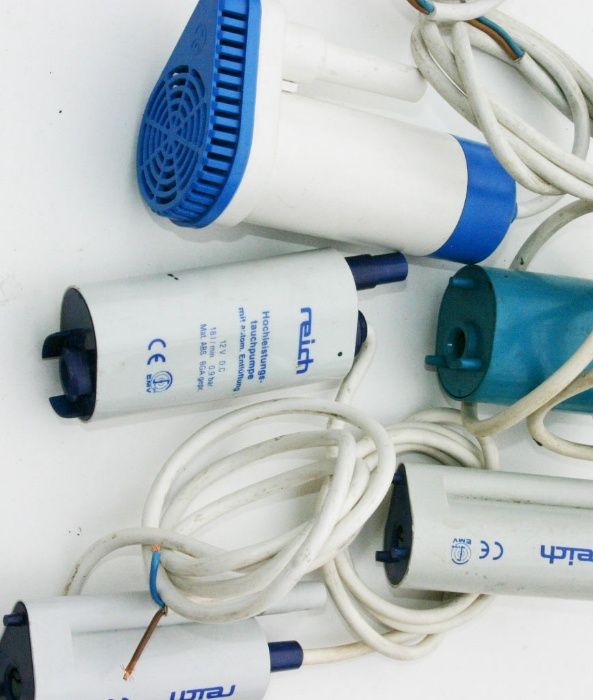 Pompa apa rulota, autorulota, etc ,12V , submersibile sau uscate