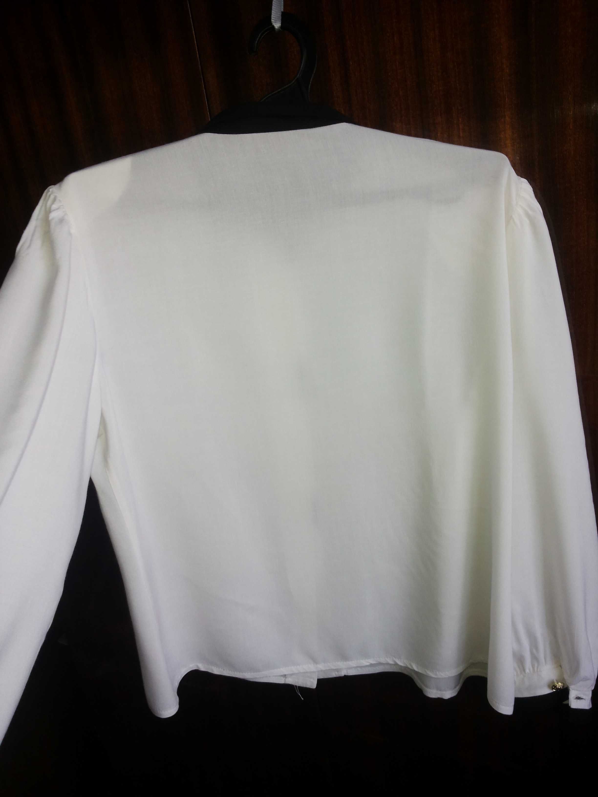 Блузка (рубашка) женская размер 44 италия.