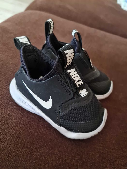 Маратонки за бебе Nike