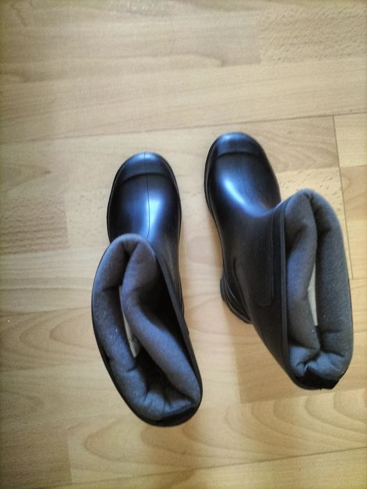 Vând Cizme de ploaie  și îmblănite Solgnac Copii