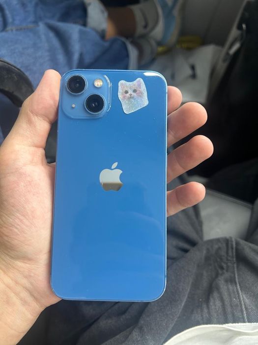 iPhone 13 256 ГБ Синий цвет