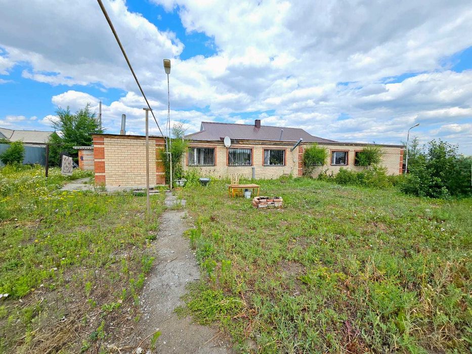 продается дом Тепличная