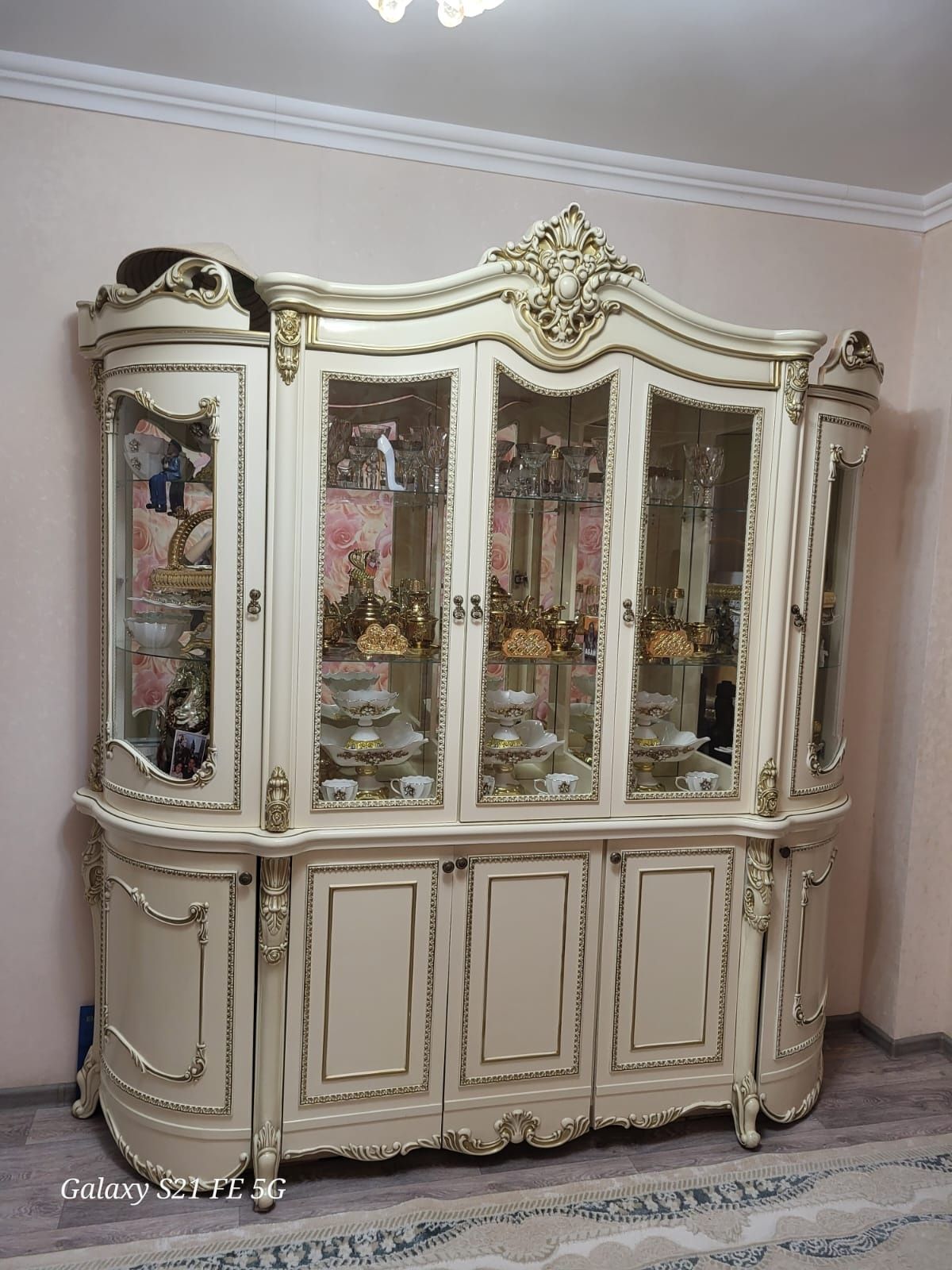 Продаётся сервант Джаконда