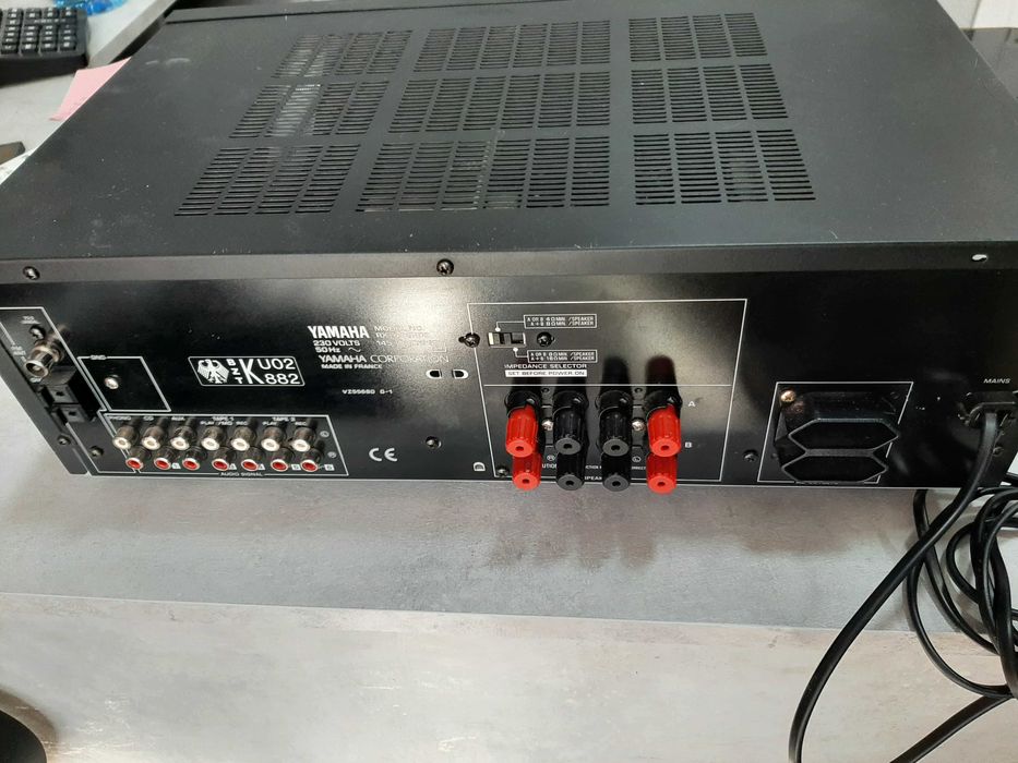 Усилвател Yamaha RX-496RDS