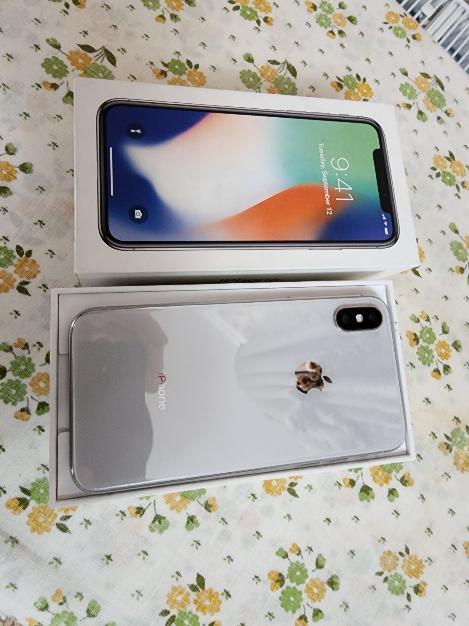 Iphone X White 256GB Karobka Dk bor Srochna Toshkent