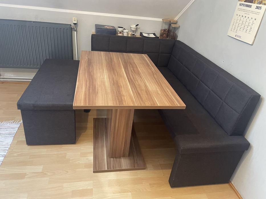 Coltar bucatarie,masa si banca