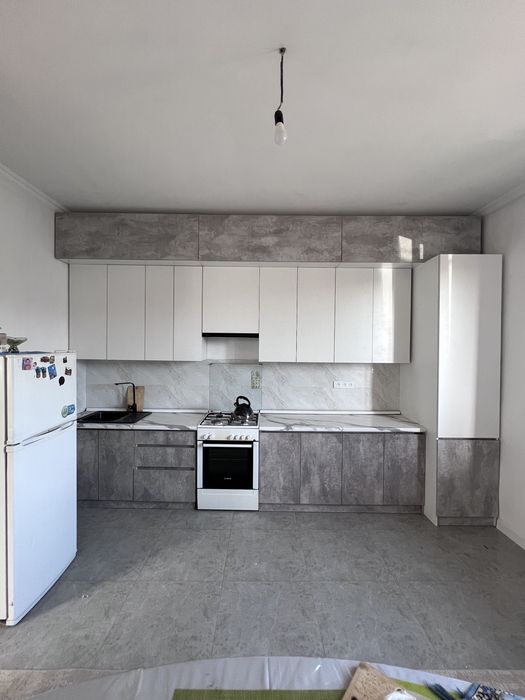 Гарнитур кухонный