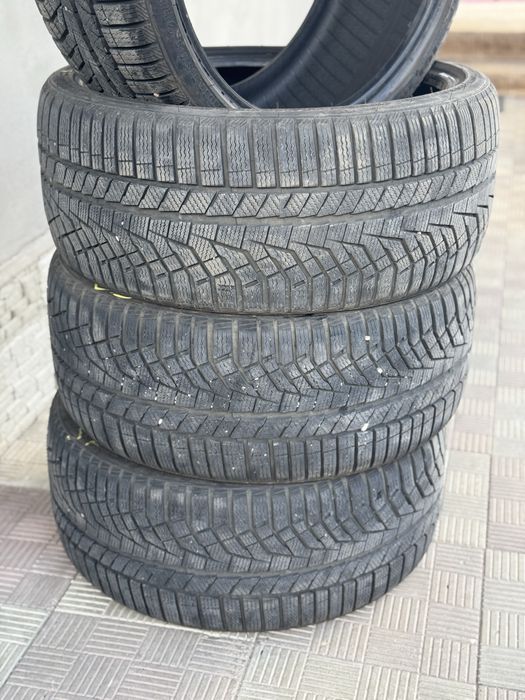 235/35 R19 Sailun Iarna