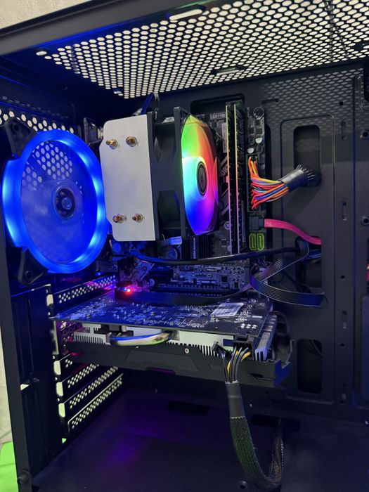 Core i7 3770 Ram 16GB RX580 8GB