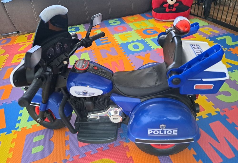 Motocicleta electrica pt. copii.