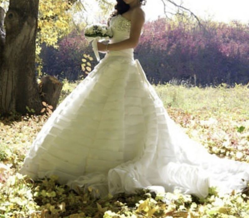 Продается свадебное платье размер S 42-44 , торг