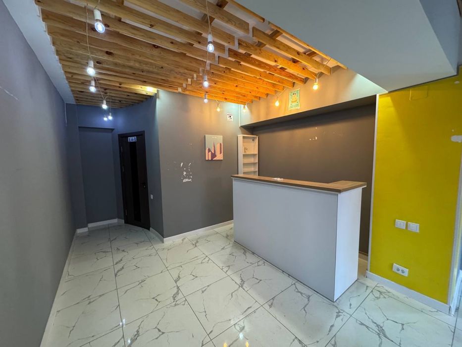 Продается на ЦУМе  ПОМЕЩЕНИЕ  202м 2.