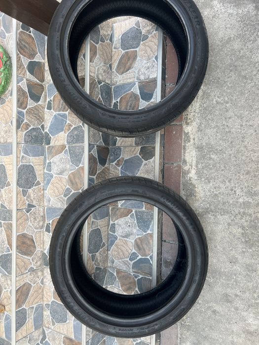 Vand 2 anvelope 225/45/19 goodyear profil 6+