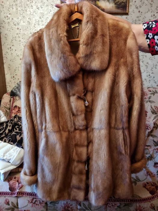 Продам итальянский норковый полушубок