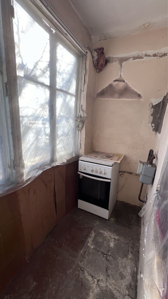 Продам 1 ком в гор Янгиюл ул Ташкент шох в дол дороги м34