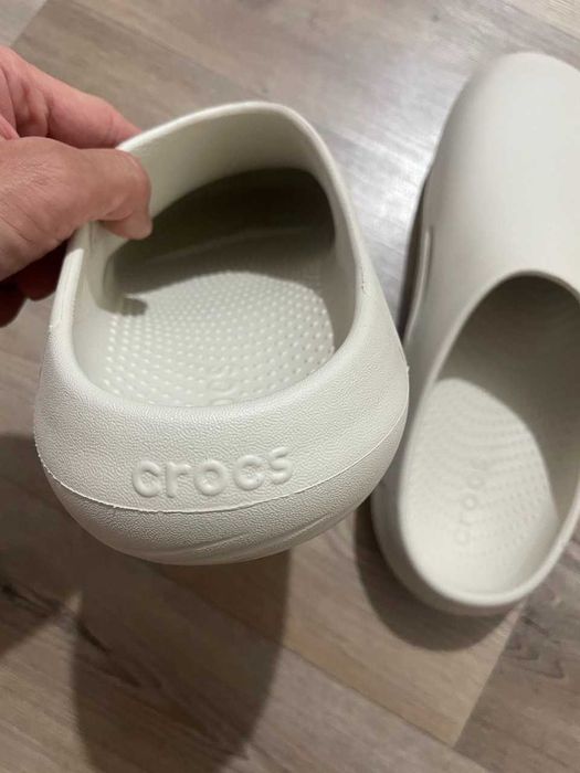 СРОЧНО!!! CROCS Mellow Recovery Clog/ р-н Достык Плаза